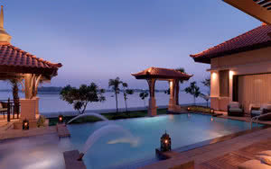 Anantara Palm Beach villa