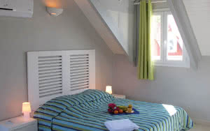 studio hotel village creole
