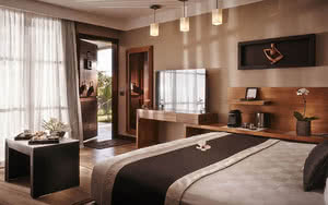 Partez en Réunion. Nous offrons une chambre Chambre Deluxe avec un lit confortable, une vue magnifique et tous les équipements de chambre nécessaires pour un séjour agréable.