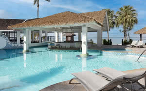 Sandals Negril Beach piscine