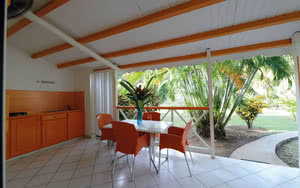bungalow fleurs des iles