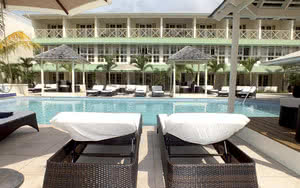 piscine hotel blu
