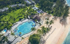 vue aerienne Hôtel Outrigger Mauritius Beach Resort