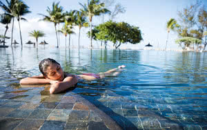 piscine Hôtel Outrigger Mauritius Beach Resort