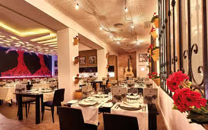 L'hôtel dispose d'un restaurant proposant des specialités culinaires locales. Partez en République Dominicaine.