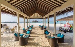 L'hôtel est idéalement situé à proximité de la plage. Partez en Maldives.
