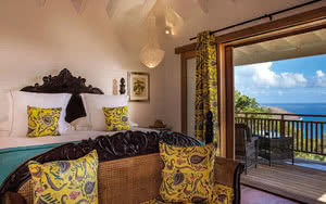 Nous offrons une chambre Bungalow Tropique avec un lit confortable, une vue magnifique et tous les équipements de chambre nécessaires pour un séjour agréable. Partez en St. Barthélemy.