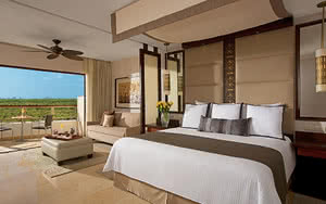 L'hôtel dispose d'un restaurant proposant des specialités culinaires locales. Partez en Mexique : Cancun & Riviera Maya.