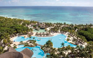 Grand Palladium Colonial Resort & Spa