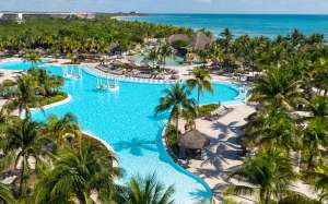 Grand Palladium Colonial Resort & Spa