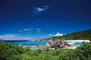 plage la digue aux seychelles
