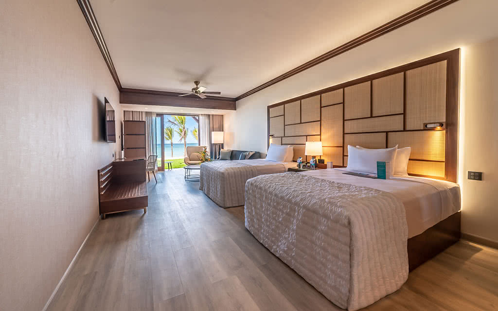 Beachront Family Suite