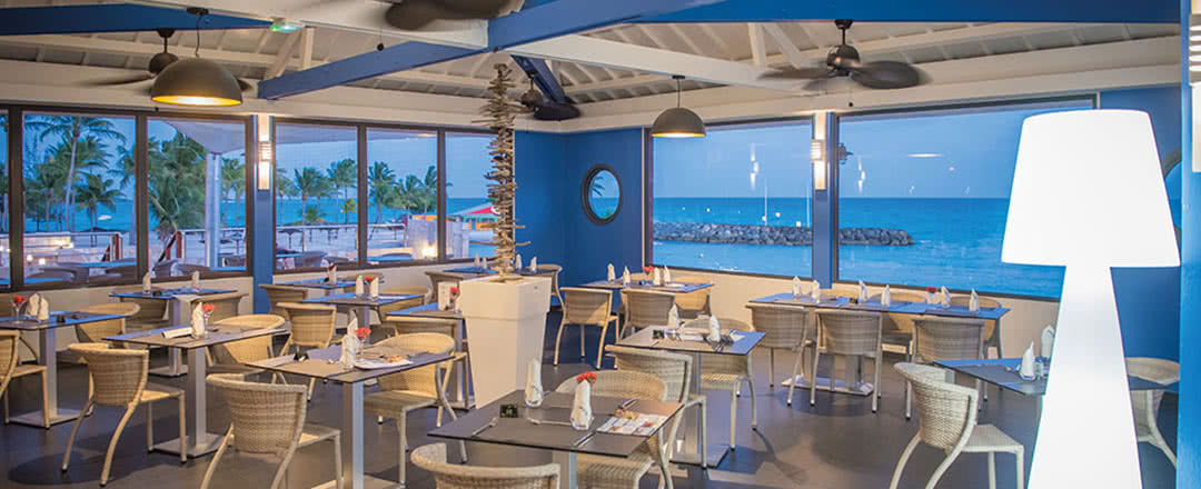 Partez en Guadeloupe. L'hôtel dispose d'un restaurant proposant des specialités culinaires locales.