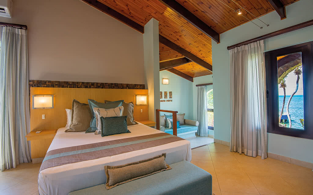 COMBINÉ 2 ILES : MAHÉ + PRASLIN Story Seychelles + Coco de Mer & Black Parrot Suites 12 nuits **** - 12