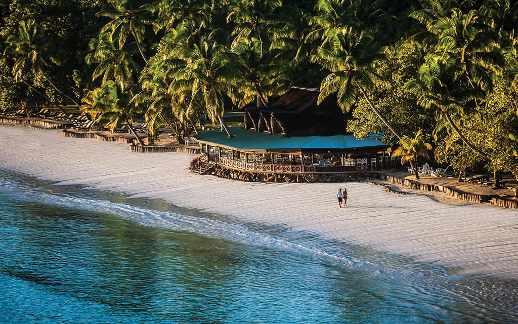 COMBINÉ 2 ILES : PRASLIN + MAHÉ Paradise Sun + Carana Beach Hôtel 12 nuits **** - 9