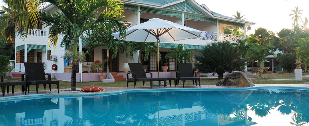 Partez en Mahé. L'hôtel Hôtel L'Habitation Cerf Island offre une piscine rafraîchissante.