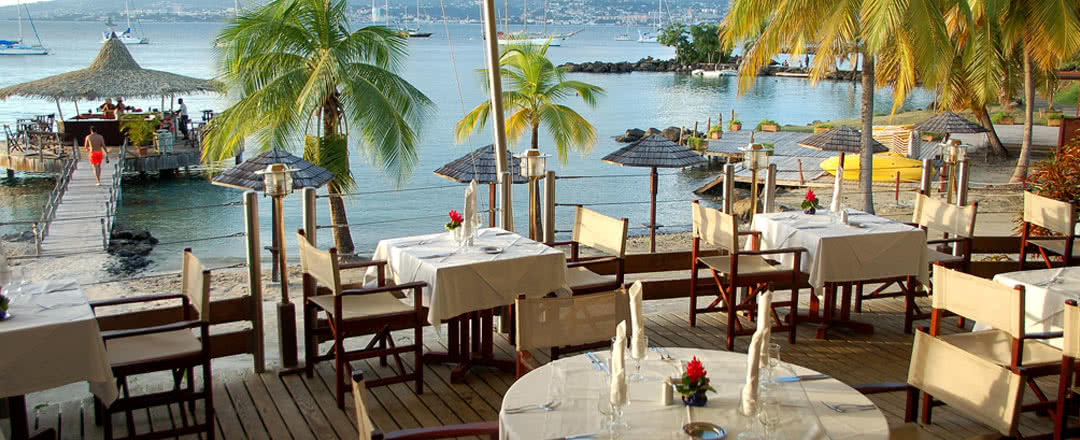 L'hôtel est idéalement situé à proximité de la plage. L'hôtel dispose d'un restaurant proposant des specialités culinaires locales.