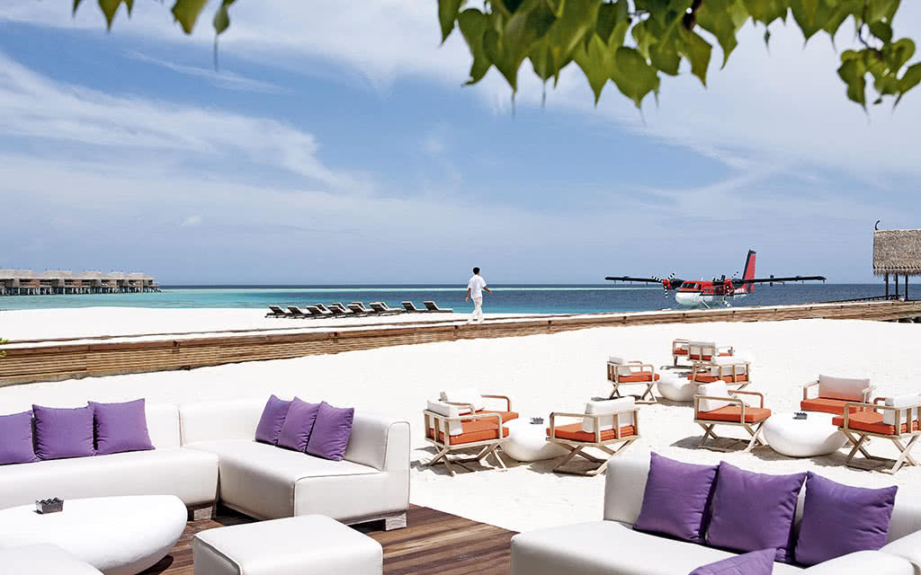 Maldives Restez dans un superbe hôtel Hôtel Constance Moofushi Maldives. L'hôtel est idéalement situé à proximité de la plage. Hôtel Constance Moofushi Maldives 