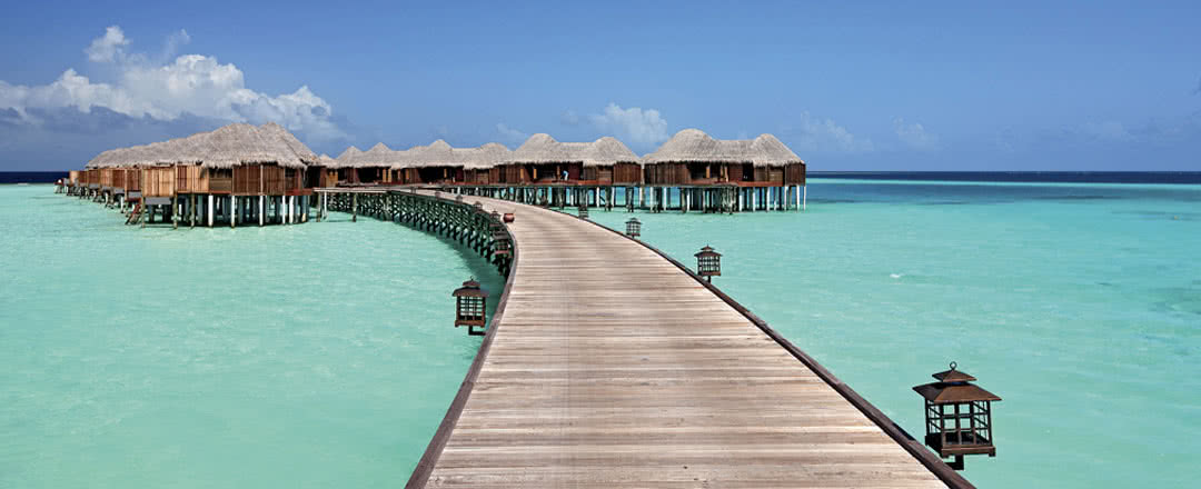 Restez dans un superbe hôtel Hôtel Constance Halaveli Maldives. L'hôtel est idéalement situé à proximité de la plage.