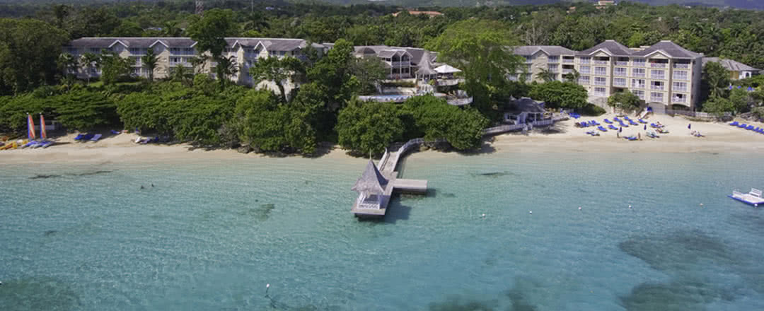 Restez dans un superbe hôtel Sandals Royal Plantation. Partez en Jamaïque.