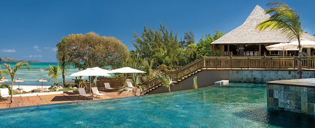 L'hôtel Hôtel Zilwa Attitude offre une piscine rafraîchissante. Partez en Ile Maurice.
