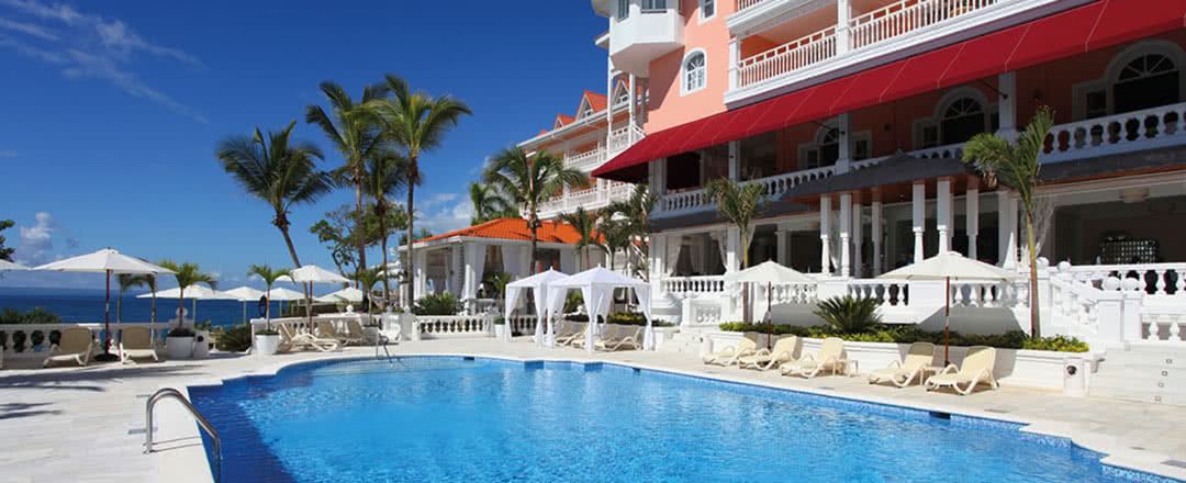 Restez dans un superbe hôtel Hôtel Bahia Principe Luxury Samana. Partez en République Dominicaine (Saint Domingue).