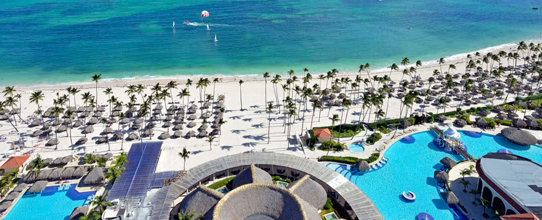 L'hôtel Hôtel Paradisus Palma Real offre une piscine rafraîchissante. L'hôtel est idéalement situé à proximité de la plage.