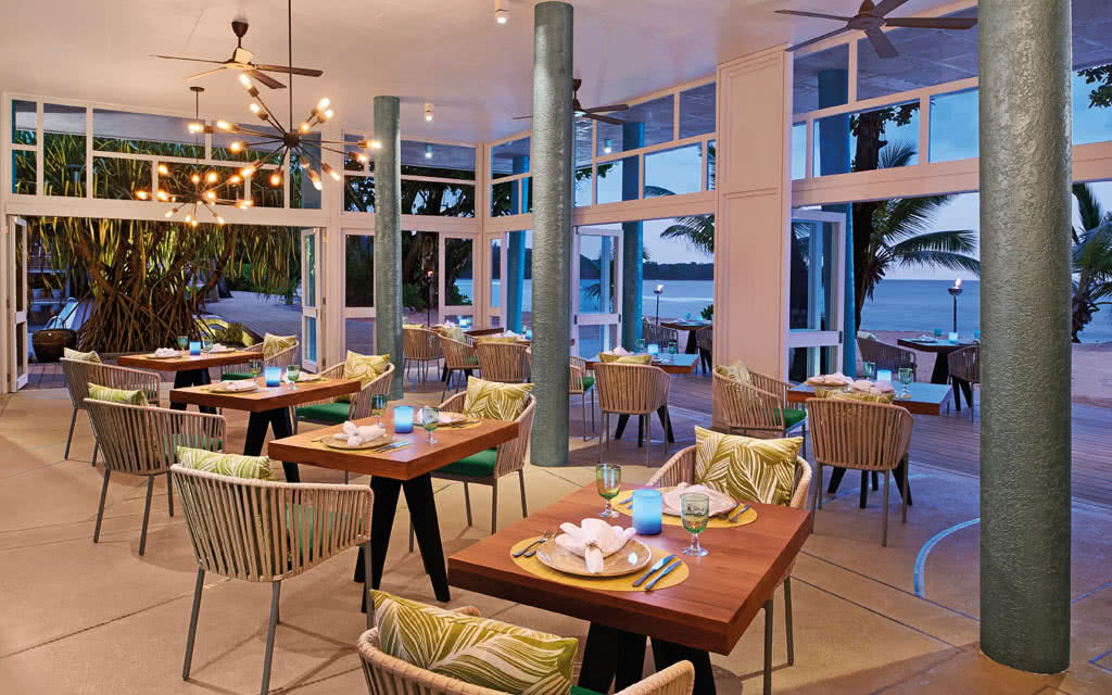 COMBINÉ 2 ILES : PRASLIN + MAHÉ Indian Ocean Lodge + Avani Seychelles Barbaron 12 nuits *** - 15