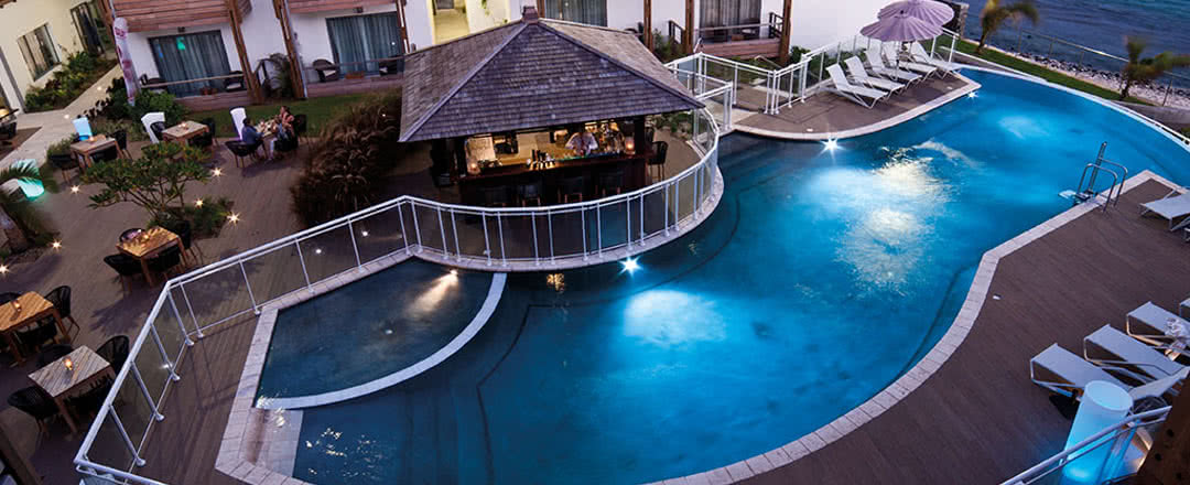 L'hôtel Hôtel Le Battant Des Lames offre une piscine rafraîchissante. L'hôtel est idéalement situé à proximité de la plage.