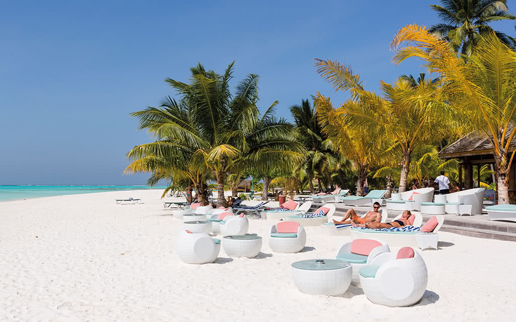 Hotel Meeru Island Resort And Spa 4 Maldives Avec Voyages Leclerc Exotismes Ref 421539 