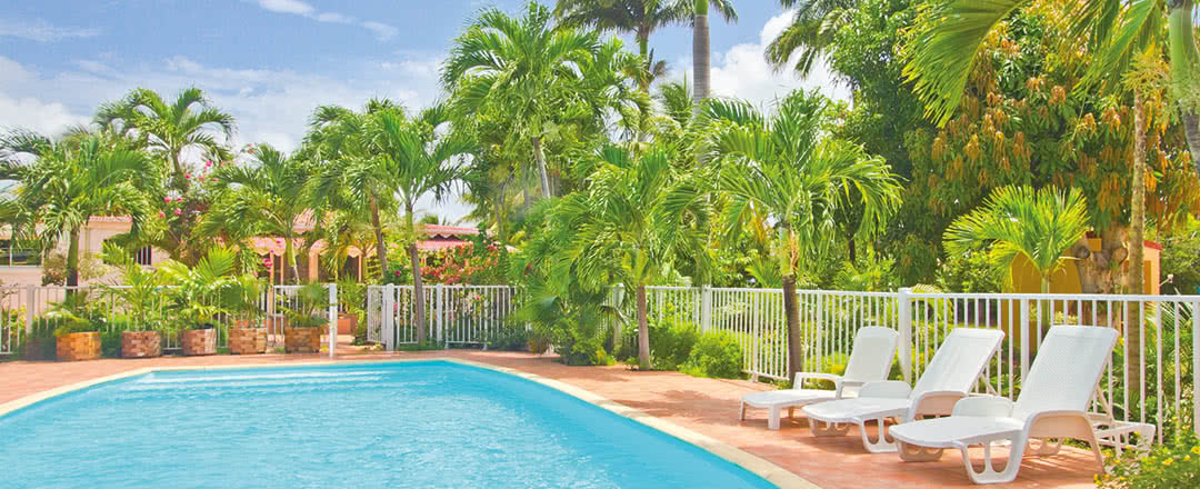 Restez dans un superbe hôtel Résidence Oasis du Levant. Partez en Guadeloupe.