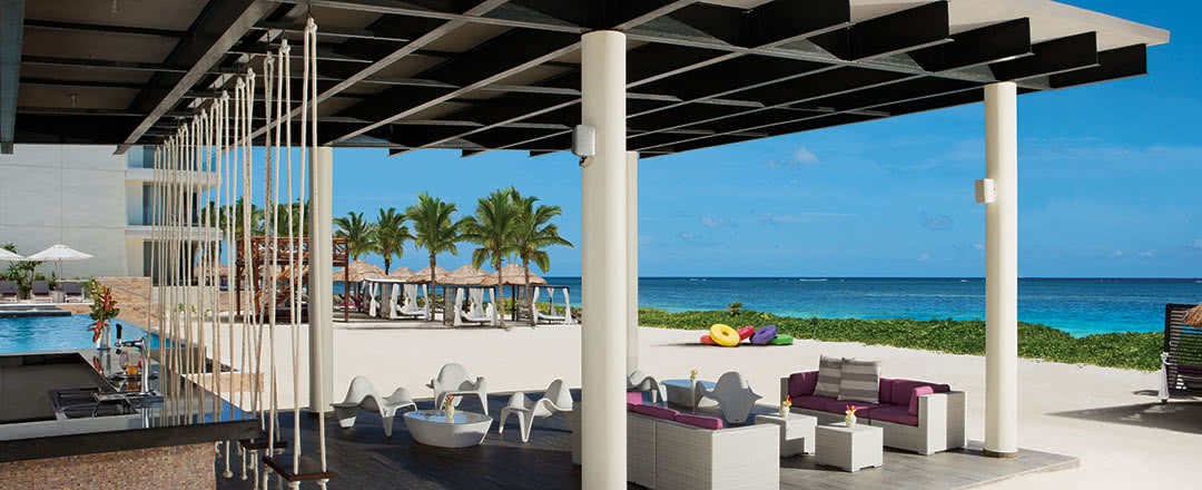 L'hôtel est idéalement situé à proximité de la plage. L'hôtel Breathless Riviera Cancun Resort & Spa offre une piscine rafraîchissante.