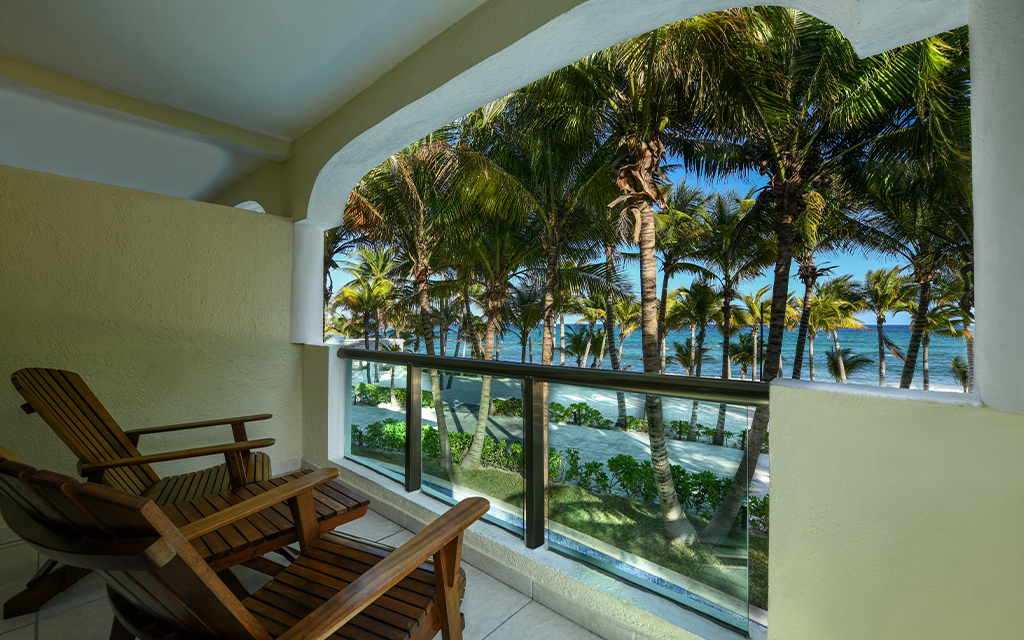 Beachfront Junior Suite