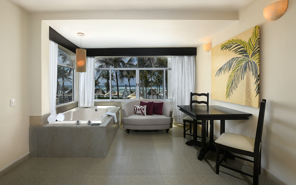 Oceanfront Junior Suite