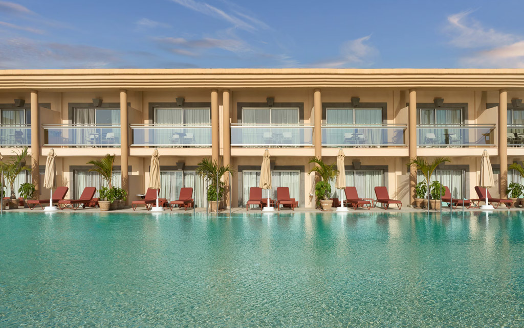 Double Side Sea View Sharing Pool