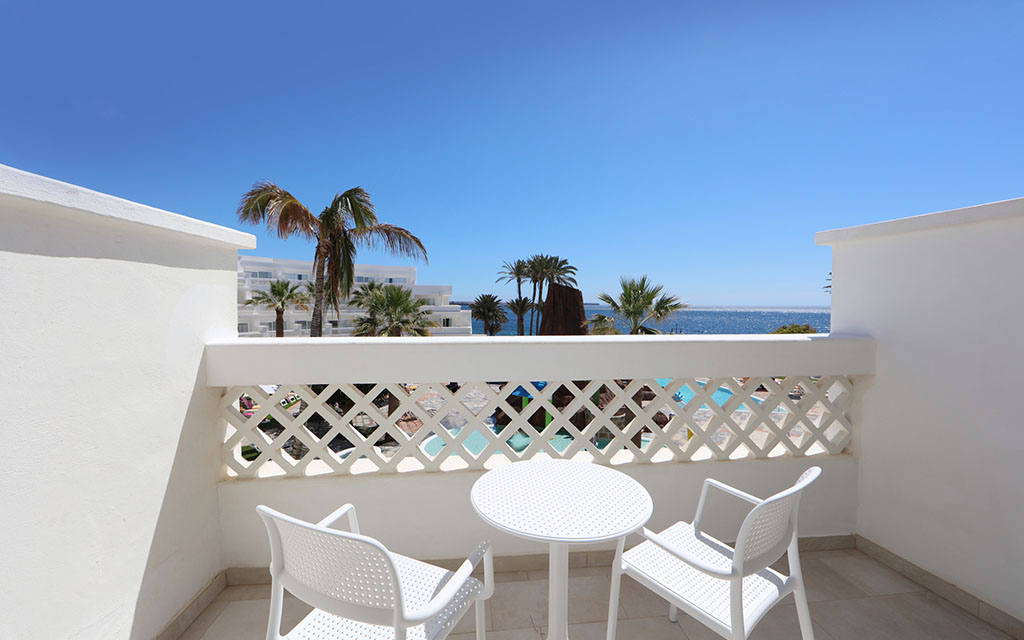 Family Sea View