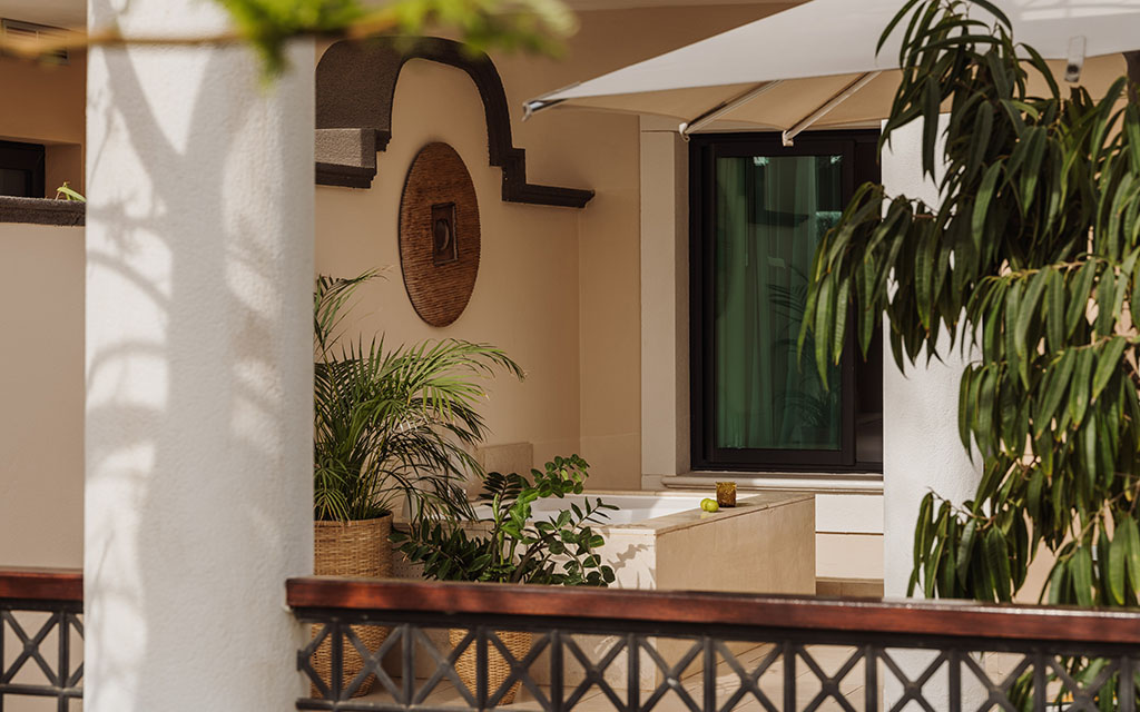 Junior Suite with Large Terrace & Whirpool