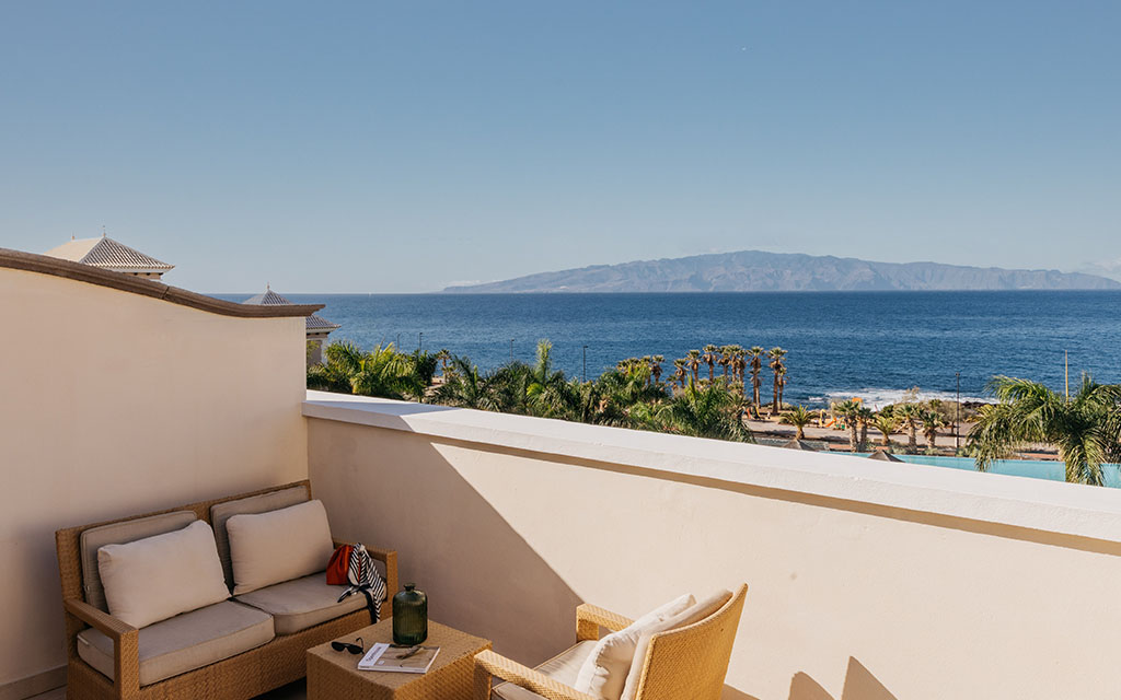 Red Level Junior Suite Ocean Front